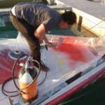 Guida alla Manutenzione, Pitturazione e Verniciatura della Barca: Istruzioni per Preparare, Proteggere e Verniciare con Successo